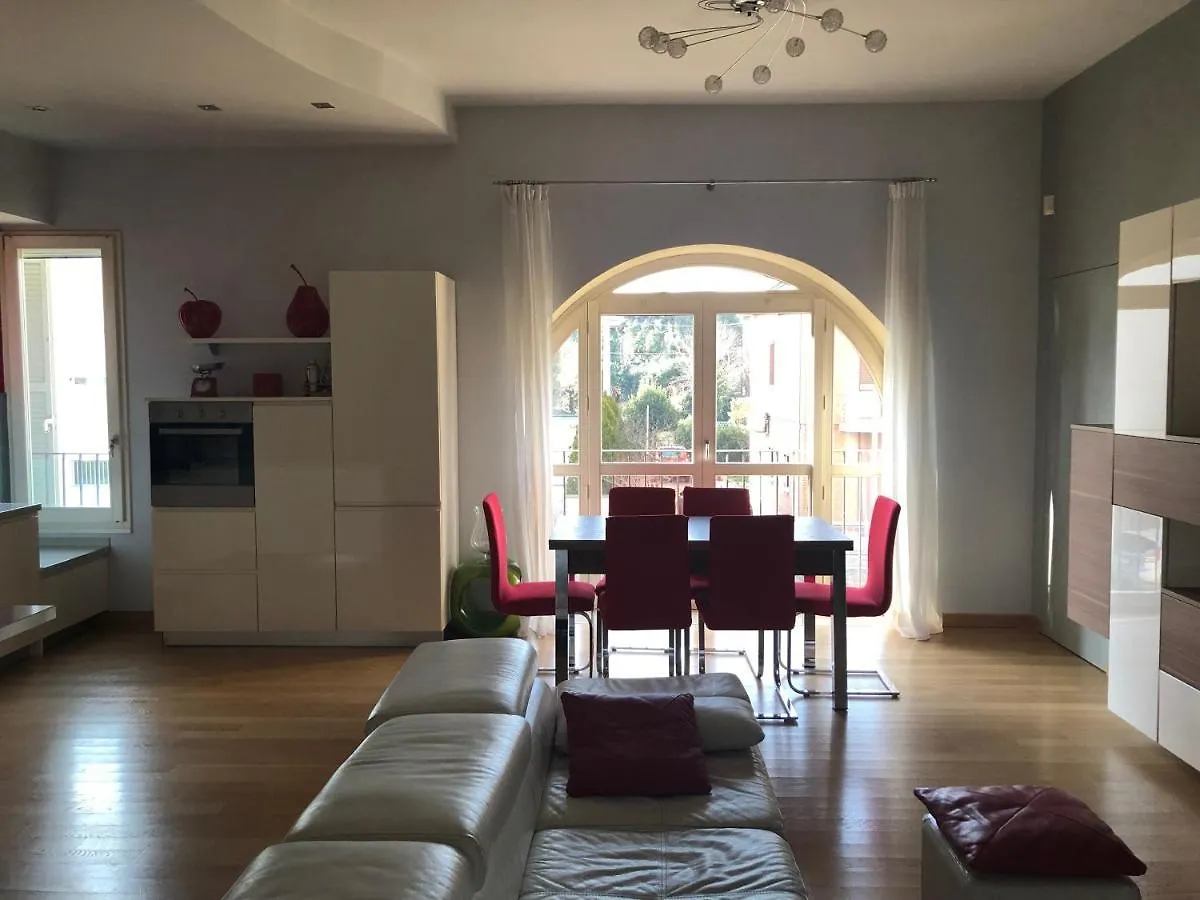 Апартаменты Il Castello - Appartamento In Zona Residenziale Модена